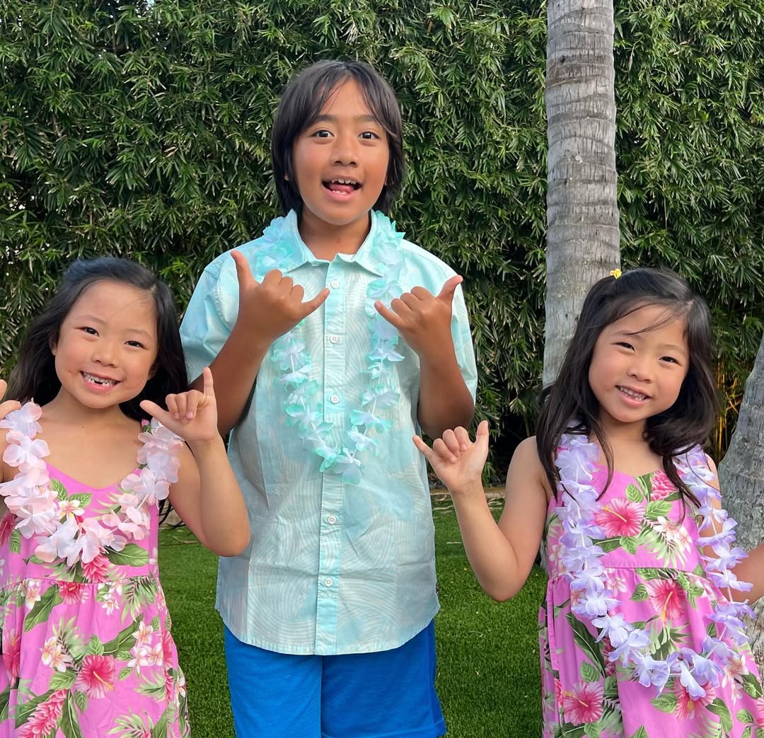 Ryan Kaji with twin sisters Emma and Kate (@ryansworld Instagram)