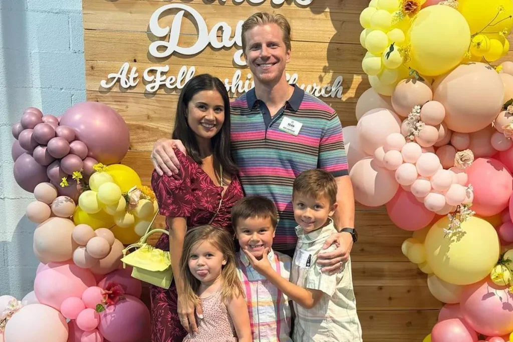 Sean Lowe with his family. Catherine Lowe/Instagram